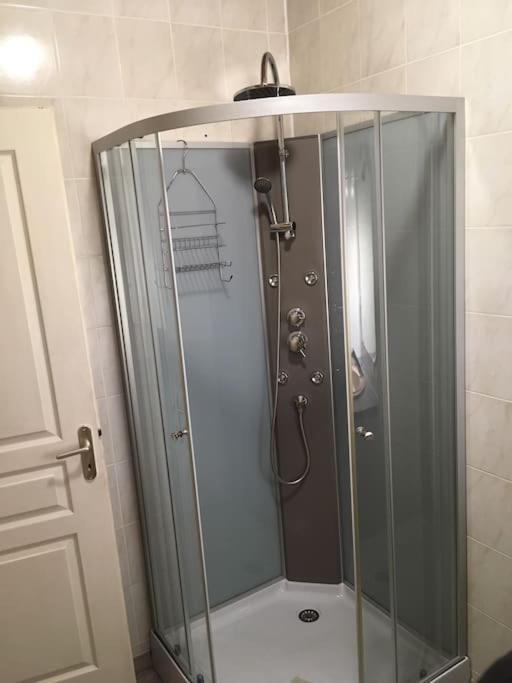Gite Aux Aspres Logement De 65M² Fontcouverte  Exterior foto