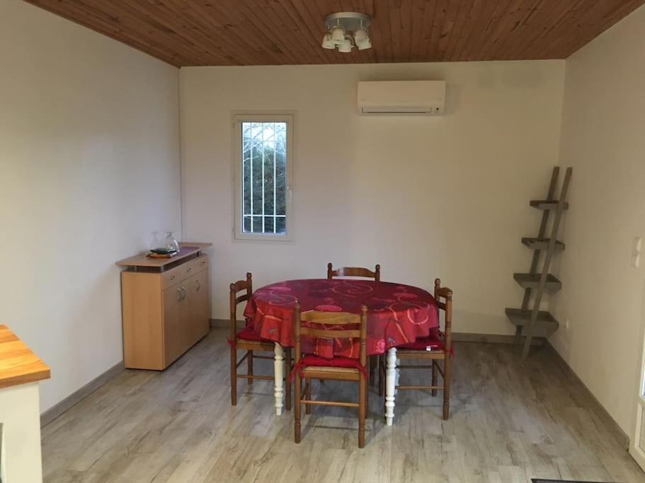 Gite Aux Aspres Logement De 65M² Fontcouverte  Exterior foto